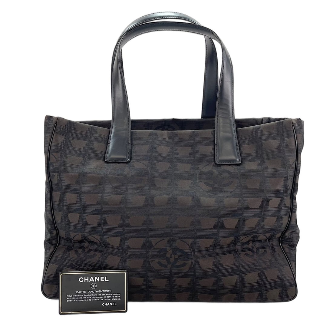 Chanel New Travel Line Tote Bag, Brown: --- Catalog ---Category: SizeSize (HxWxD): 25cm x 35cm x 15cm / 9.84'' x 13.77'' x 5.9''Category: DesignType: Tote bagColor: BrownGender: WomenMaterial: New Travel Line Category: GeneralBrand: ChanelC