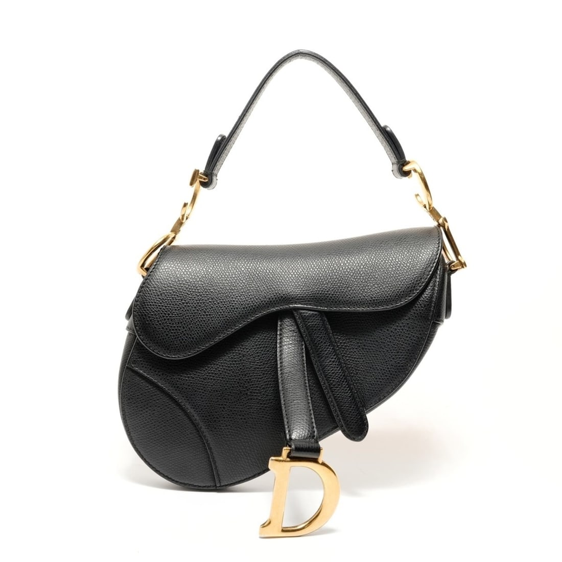 Christian Dior Saddle Semi-Shoulder Leather Handbag, Black: --- Catalog ---Category: SizeSize (HxWxD): 16cm x 18cm x 2cm / 6.29'' x 7.08'' x 0.78''Category: DesignType: HandbagColor: BlackGender: WomenCategory: GeneralBrand: Christian DiorCountry of Origin: Fr