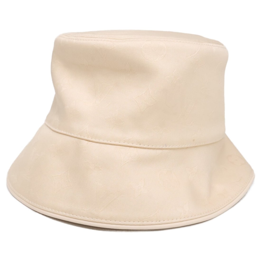 LOUIS VUITTON M7090 LV First Monogram Reversible Bucket Hat, Ivory, Women's: --- Catalog ---Category: DesignType: Bucket hatColor: IvoryGender: WomenMaterial: Cotton Category: GeneralBrand: Louis VuittonCategory: MeasurementsCircumference: 57cm / 22.44''--- Item List ---Sectio
