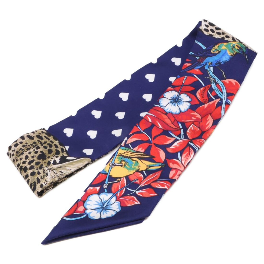 HERMES Jungle Love Silk Twilly Scarf/Muffler, Marine Rouge, Women's: --- Catalog ---Category: SizeSize (LxW): 86cm x 5cm / 33.85'' x 1.96''Category: DesignType: ScarfGender: WomenMaterial: Silk Category: GeneralBrand: Hermes--- Item List ---Section: ConditionRanking: R