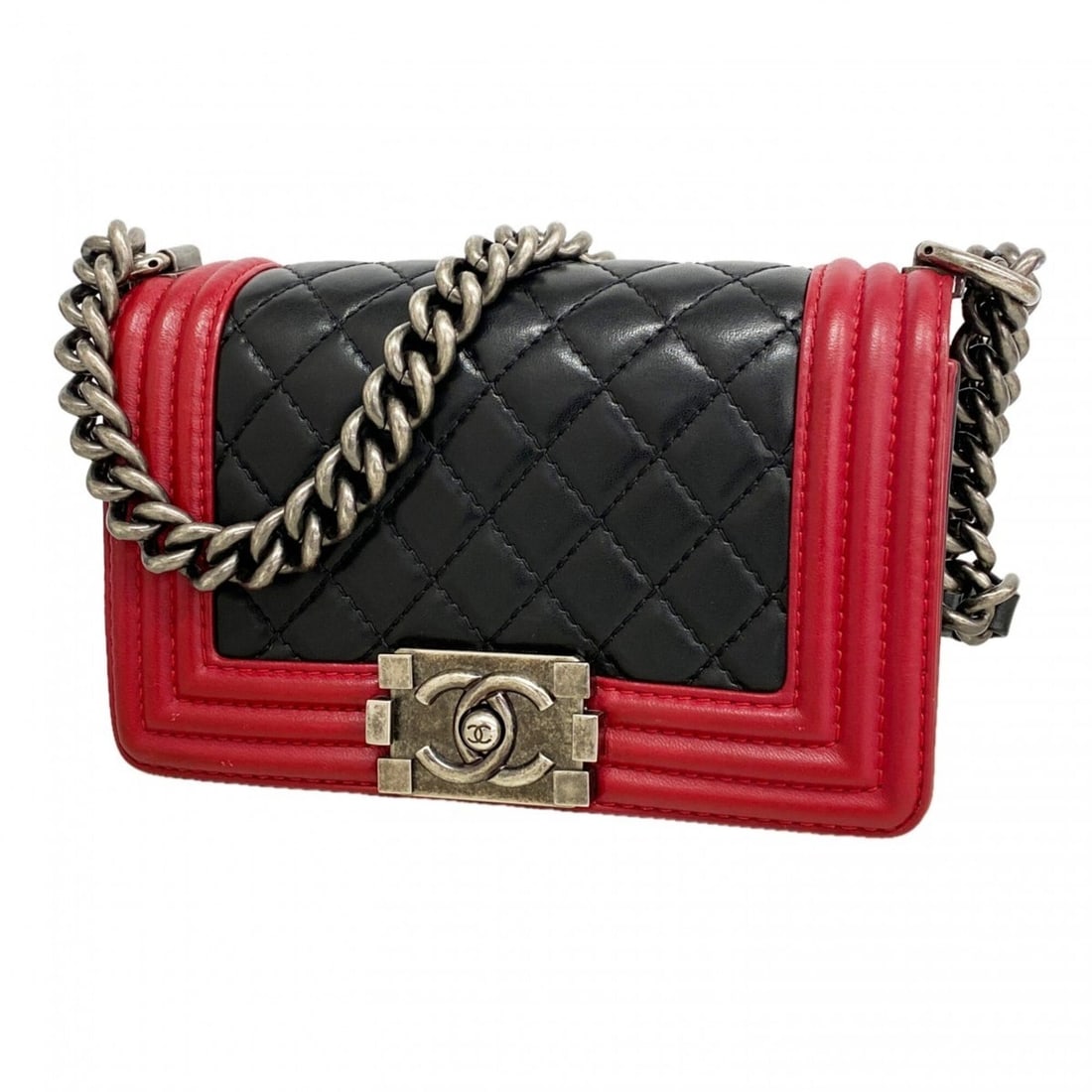 Chanel Boy Chain Shoulder Bag, Lambskin, Black/Red, Women's, P3138326: --- Catalog ---Category: SizeSize (HxWxD): 12.5cm x 20cm x 7.5cm / 4.92'' x 7.87'' x 2.95''Category: DesignType: Shoulder bagColor: Black, Red colorGender: WomenMaterial: Leather Hardware Color: Silve