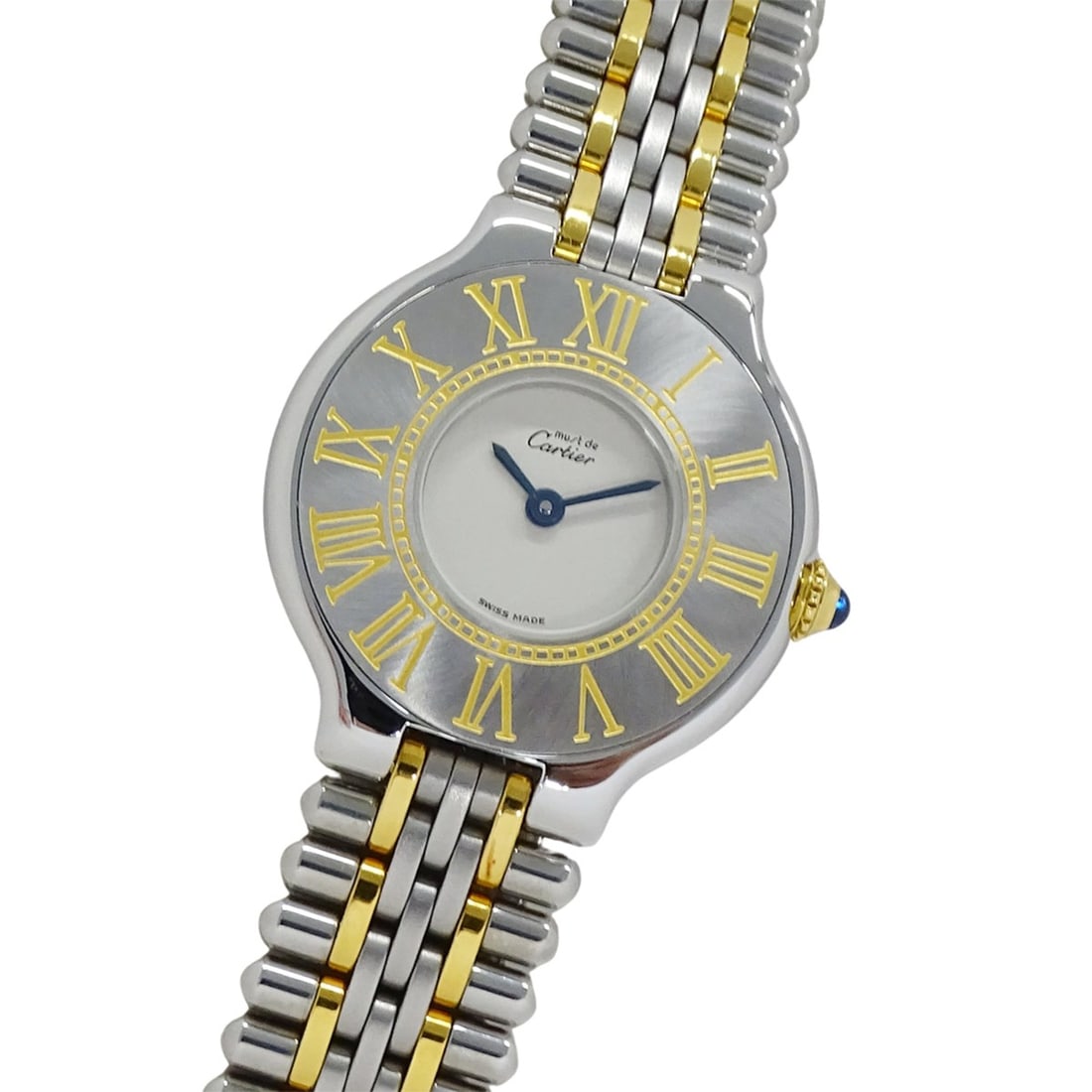 Cartier women's watch, Must 21 Vingt-et-un, quartz movement, stainless steel (SS) and gold-plated: --- Catalog ---Category: SizeWrist Size: 18cm / 7.08''Case Diameter: 28mm / 1.1''Category: DesignType: WristwatchGender: WomenColor (Dial): IvoryMaterial (Band): Gold plated, Stainless steelMaterial (