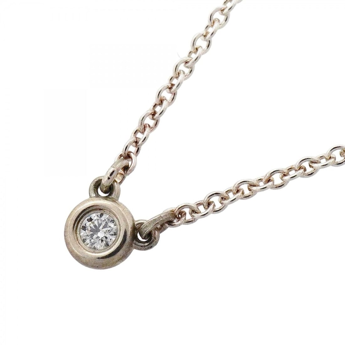 Tiffany & Co. By the Yard Necklace, 1PD (One Diamond), Sterling Silver 925, Women's: --- Catalog ---Category: SizePendant Size: 4.4mm x 3.8mm / 0.17'' x 0.14''Neck Circumference: 41 cm / 16.14''Category: DesignStone: DiamondGender: WomenMaterial: Silver 925Necklace Type: NecklaceCateg