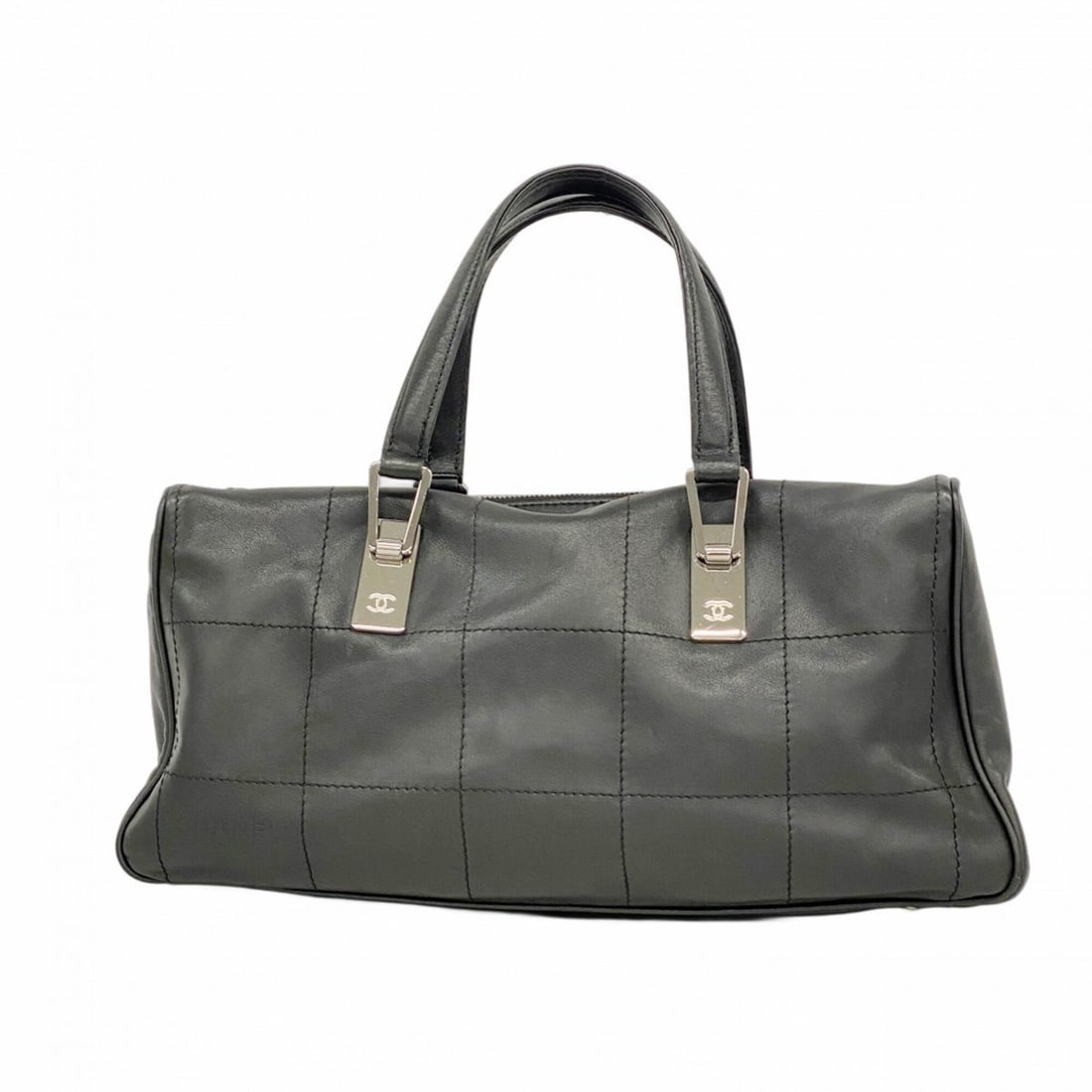 Chanel Chocolate Bar Handbag, Lambskin, Black, Women's: --- Catalog ---Category: SizeSize (HxWxD): 19cm x 36.5cm x 10.5cm / 7.48'' x 14.37'' x 4.13''Category: DesignType: HandbagColor: BlackGender: WomenMaterial: Leather Hardware Color: SilverLeather/Fur T