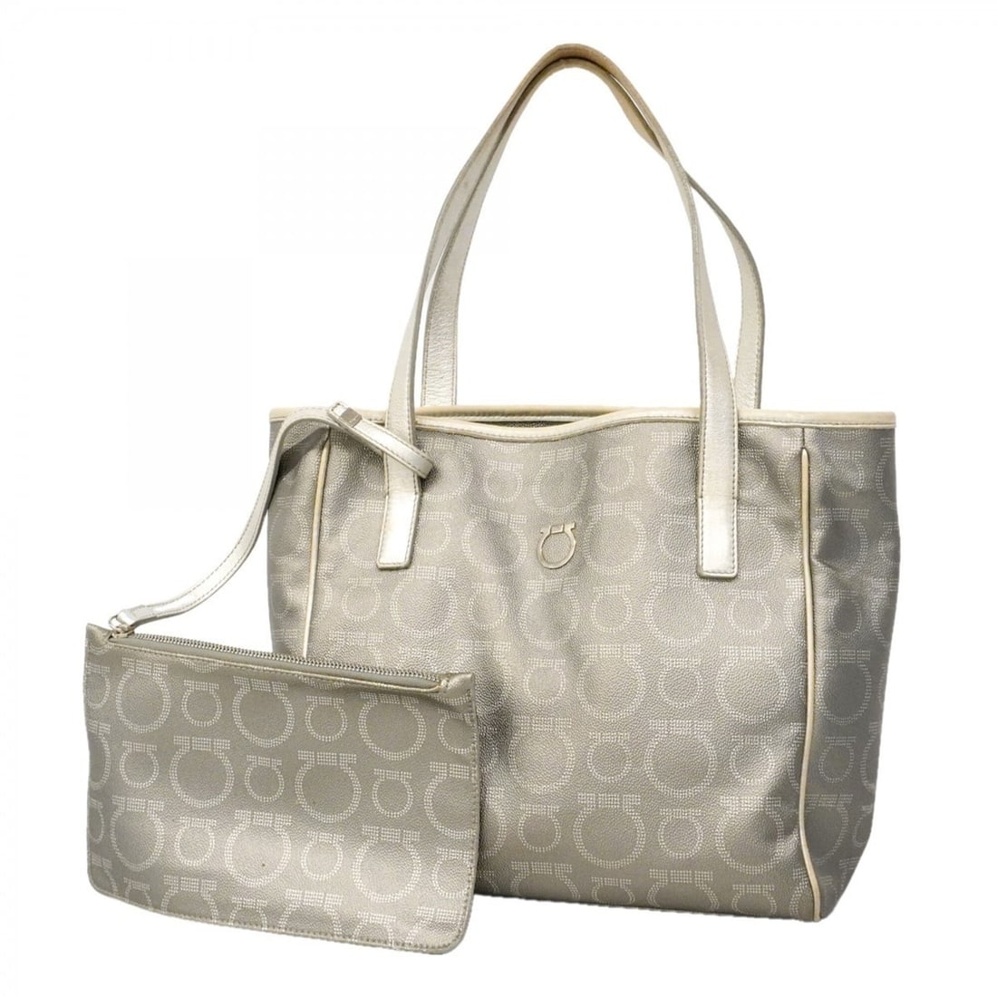 Salvatore Ferragamo Gancini Tote Bag, Gray, Women's: --- Catalog ---Category: SizeSize (HxWxD): 23cm x 24cm x 10cm / 9.05'' x 9.44'' x 3.93''Category: DesignType: Tote bagColor: GrayGender: WomenMaterial: PVC Hardware Color: SilverCategory: GeneralBrand