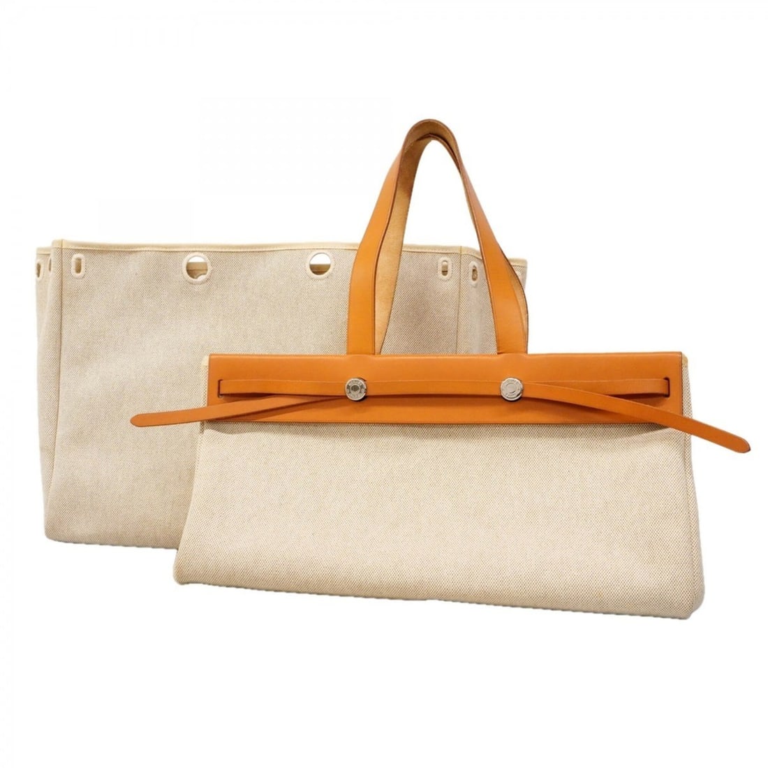 Hermes Herbag Cabas MM Tote Bag, Toile H Natural, ?G stamp, Men's/Women's: --- Catalog ---Category: SizeSize (HxWxD): 21.5cm x 40.5cm x 16cm / 8.46'' x 15.94'' x 6.29''Category: DesignType: Tote bagColor: NaturalGender: Men,WomenMaterial: Toile H Hardware Color: SilverCatego