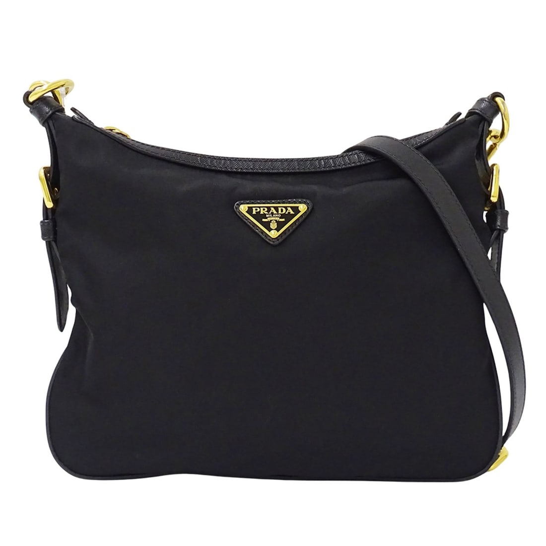 Prada handbag for women, brand shoulder bag, nylon, black, with logo.: --- Catalog ---Category: SizeSize (HxWxD): 22cm x 28cm x 2cm / 8.66'' x 11.02'' x 0.78''Category: DesignType: Handbag, Shoulder bagColor: BlackGender: WomenMaterial: Nylon Category: GeneralBrand: Prad