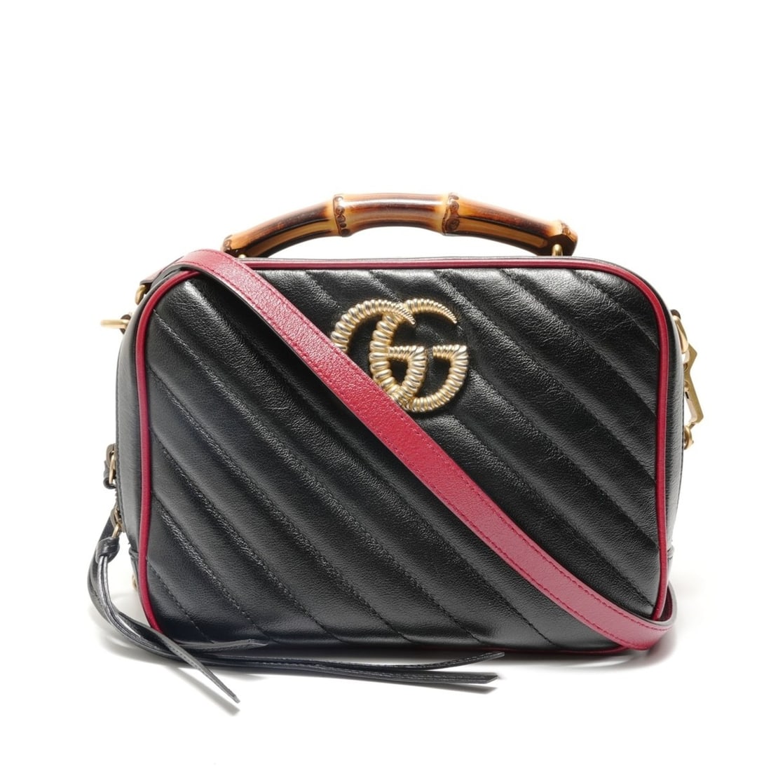 Gucci GG Marmont Bamboo Shoulder Bag, Black: --- Catalog ---Category: SizeSize (HxWxD): 17cm x 22cm x 8cm / 6.69'' x 8.66'' x 3.14''Category: DesignType: Shoulder bagColor: BlackGender: WomenCategory: GeneralBrand: GucciCountry of Origin: Italy-
