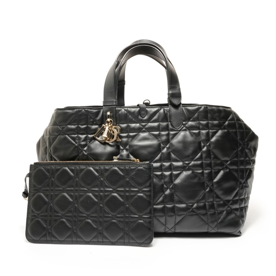 Christian Dior Cannage Leather Tote Bag, Black: --- Catalog ---Category: SizeHandle Drop: 14.00cm / 5.51''Size (HxWxD): 26cm x 40cm x 19cm / 10.23'' x 15.74'' x 7.48''Category: DesignType: Tote bagColor: BlackGender: WomenMaterial: Leather Category