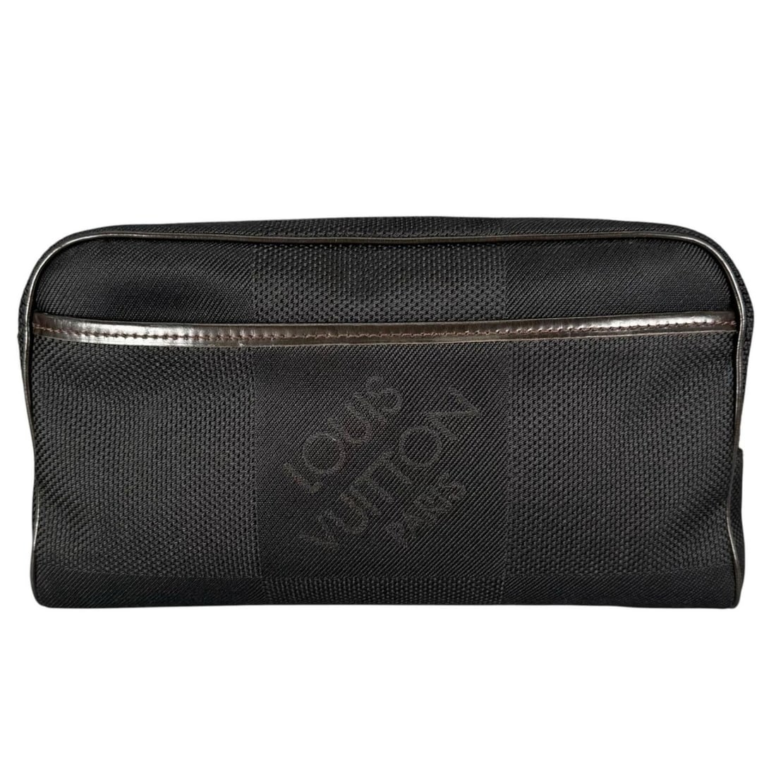LOUIS VUITTON Louis Vuitton Acrobat M93620 Shoulder Bag Damier Geant Canvas Black Silver Men's: --- Catalog ---Category: SizeSize (HxWxD): 16cm x 27cm x 4.5cm / 6.29'' x 10.62'' x 1.77''Category: DesignType: Shoulder bagColor: BlackGender: MenMaterial: Damier Geant Category: GeneralMPN: M93620Br
