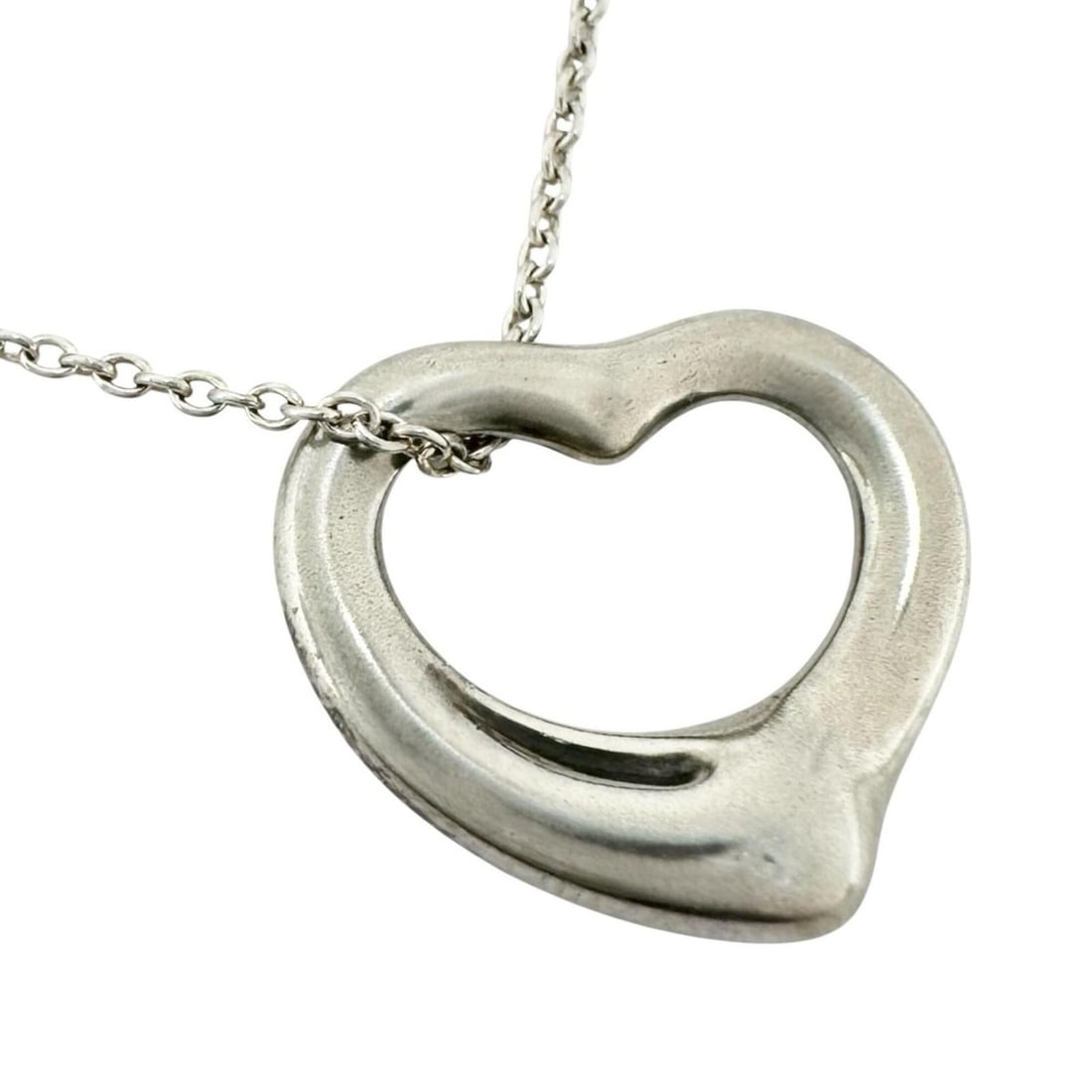 TIFFANY&Co. Tiffany Open Heart Necklace, SV925, Women's: --- Catalog ---Category: SizePendant Size: 15mm x 15mm / 0.59'' x 0.59''Neck Circumference: 42.5 cm / 16.73''Category: DesignColor: SilverGender: WomenMaterial: Silver 925Necklace Type: NecklaceCatego