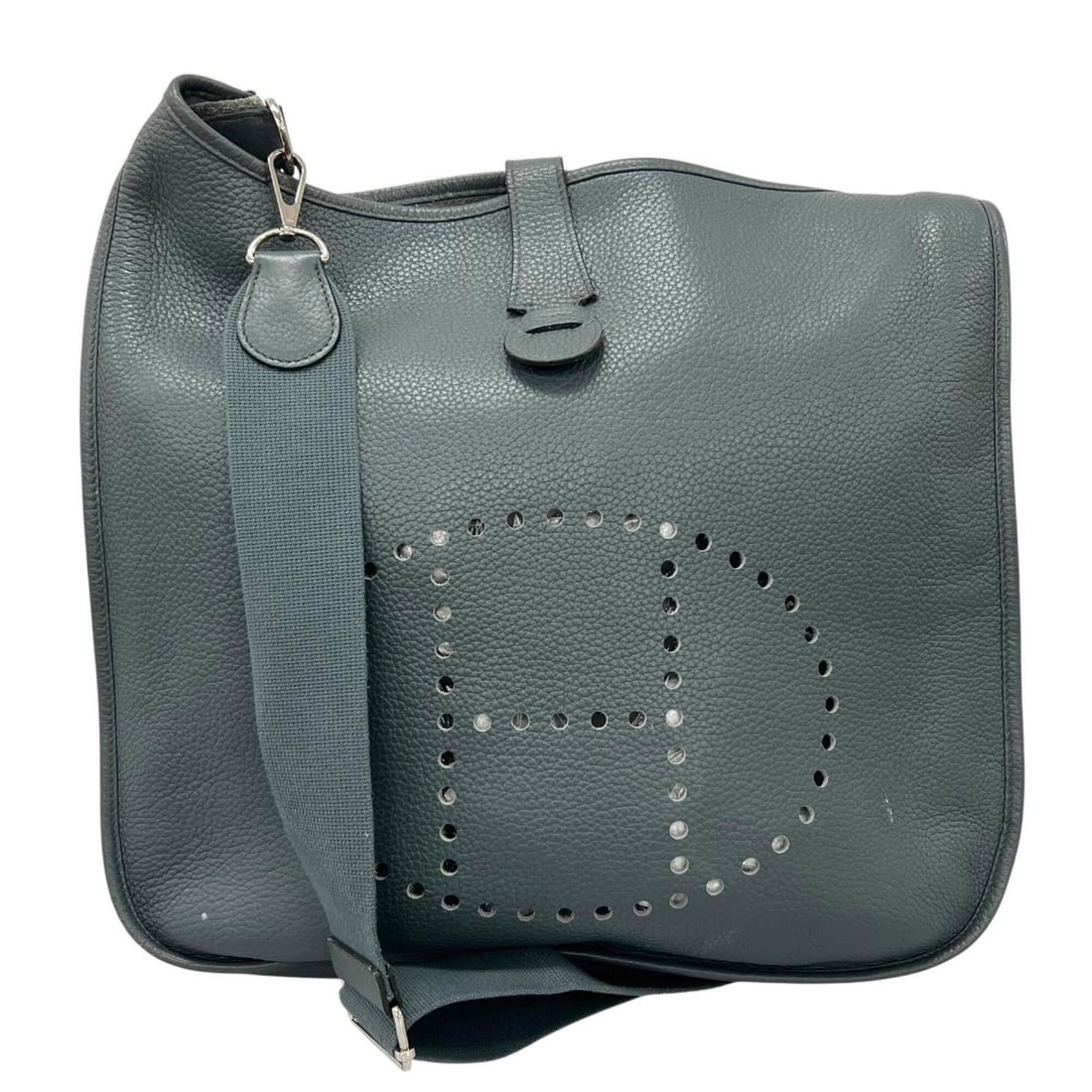 HERMES Evelyne III TGM Shoulder Bag, Taurillon Clemence Leather, Blue Orage, Men's: --- Catalog ---Category: SizeSize (HxWxD): 37cm x 39.5cm x 7.5cm / 14.56'' x 15.55'' x 2.95''Category: DesignType: Shoulder bagColor: Blue, GrayGender: MenMaterial: Taurillon clemence leather Category