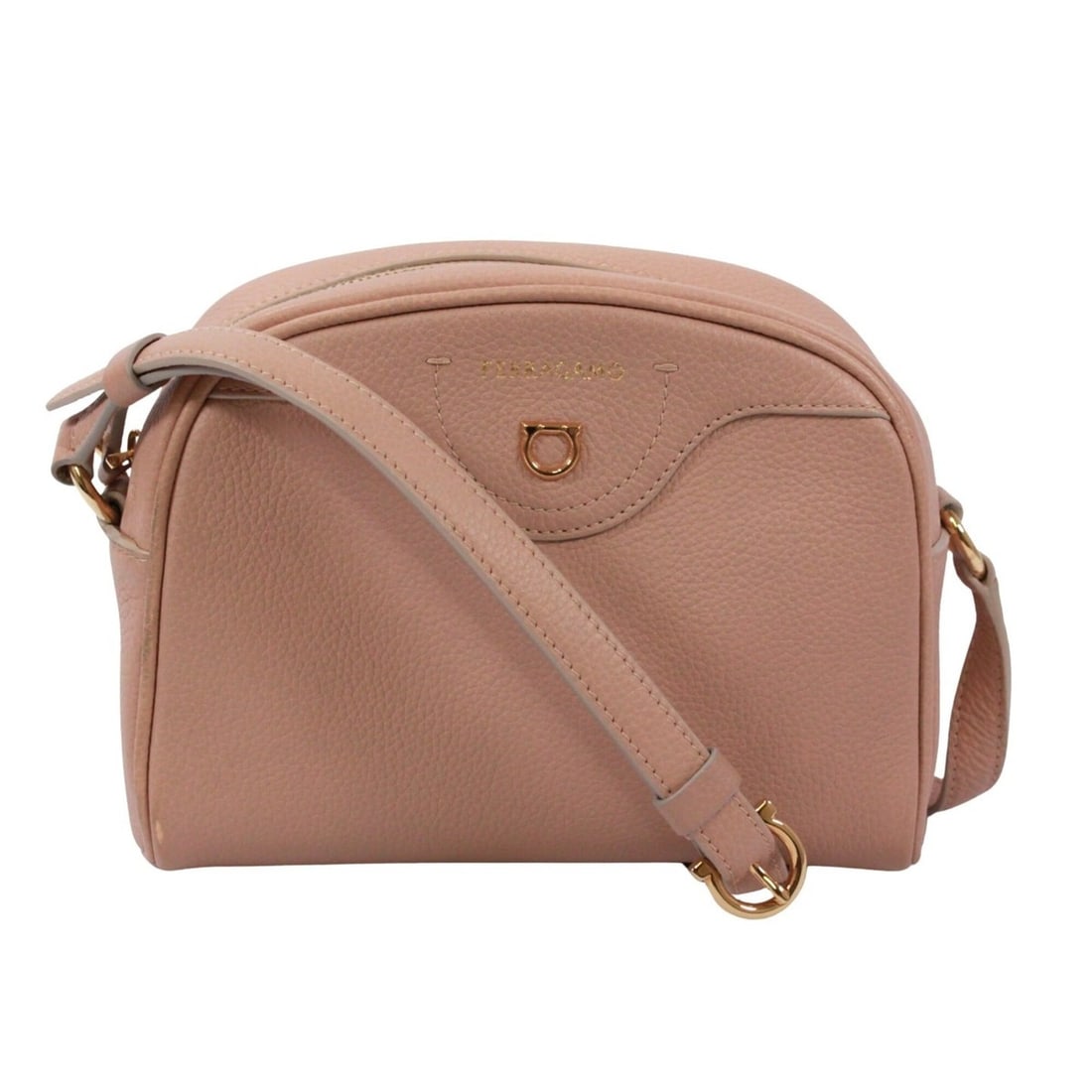 Salvatore Ferragamo Gancini 21 8372 Shoulder Bag, Leather, Pink Beige, Women's: --- Catalog ---Category: SizeSize (HxWxD): 16cm x 20cm x 7cm / 6.29'' x 7.87'' x 2.75''Category: DesignType: Shoulder bagColor: Beige, PinkGender: WomenMaterial: Leather Category: GeneralMPN: 21 8372B