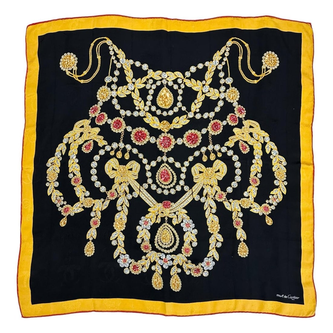 CARTIER Cartier Jewelry Pattern Scarf/Muffler, Silk, Black/Yellow, Women's: --- Catalog ---Category: SizeSize (LxW): 81cm x 81cm / 31.88'' x 31.88''Category: DesignType: ScarfColor: Black, YellowGender: WomenMaterial: Silk Category: GeneralBrand: Cartier--- Item List