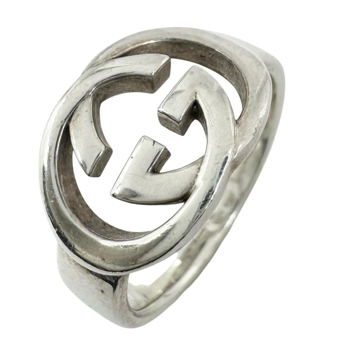 GUCCI GG Interlocking Ring, Ag925 Silver, Men's Ring: --- Catalog ---Category: SizeJP Size: 17US Size: 8.5Category: DesignType: Band ringColor: SilverGender: MenMaterial: Silver 925Category: GeneralBrand: GucciCountry of Origin: Italy--- Item List