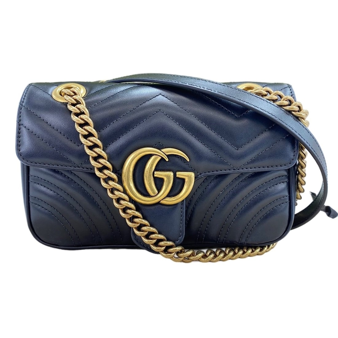 Gucci GG Marmont Shoulder Bag, Black: --- Catalog ---Category: SizeSize (HxWxD): 14cm x 22cm x 7cm / 5.51'' x 8.66'' x 2.75''Strap Length: 110cm / 43.3''Category: DesignType: Shoulder bagColor: BlackGender: WomenCategory: GeneralLine: GG
