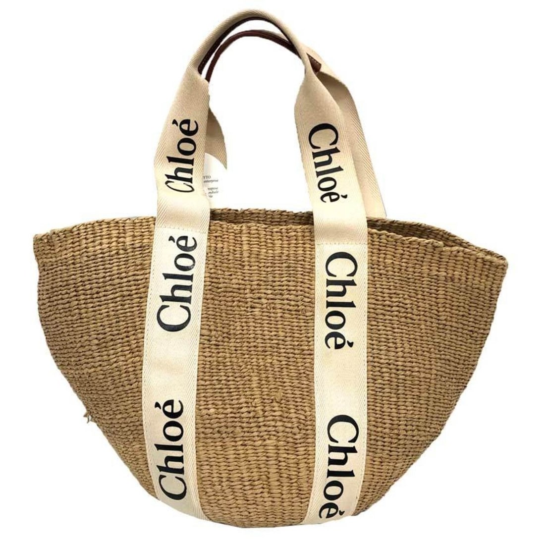 Chloe x Mifuko Woody Large Basket Bag CHC22SS380G55101: --- Catalog ---Category: SizeSize (HxWxD): 28cm x 42cm x 23cm / 11.02'' x 16.53'' x 9.05''Category: DesignType: BasketColor: Beige, IvoryGender: WomenMaterial: Paper Category: GeneralMPN: CHC22SS380G5