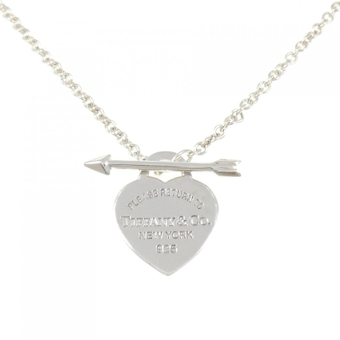 Tiffany & Co. Return to Necklace: --- Catalog ---Category: SizePendant Size: 20.3mm x 24.1mm / 0.79'' x 0.94''Neck Circumference: 46 cm / 18.11''Category: DesignGender: WomenMaterial: Silver 925Pendant Type: PendantNecklace Type: