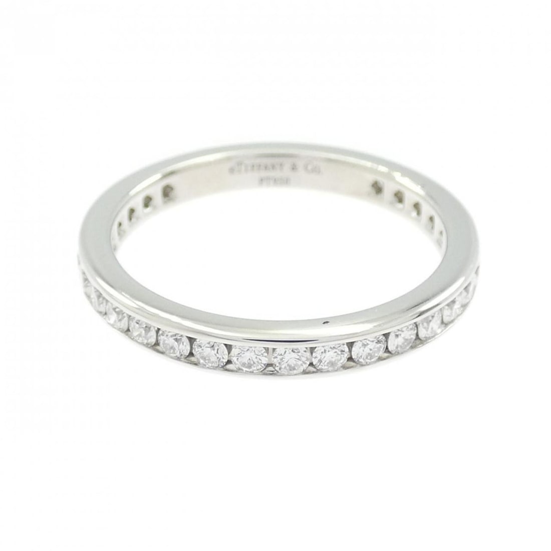 Tiffany & Co. Full Circle Channel Setting Ring: --- Catalog ---Category: SizeJP Size: 11.5US Size: 6Category: DesignType: Band ringGender: WomenMaterial: Platinum 950Category: GeneralBrand: Tiffany--- Item List ---Section: ConditionRanking: Rank A 