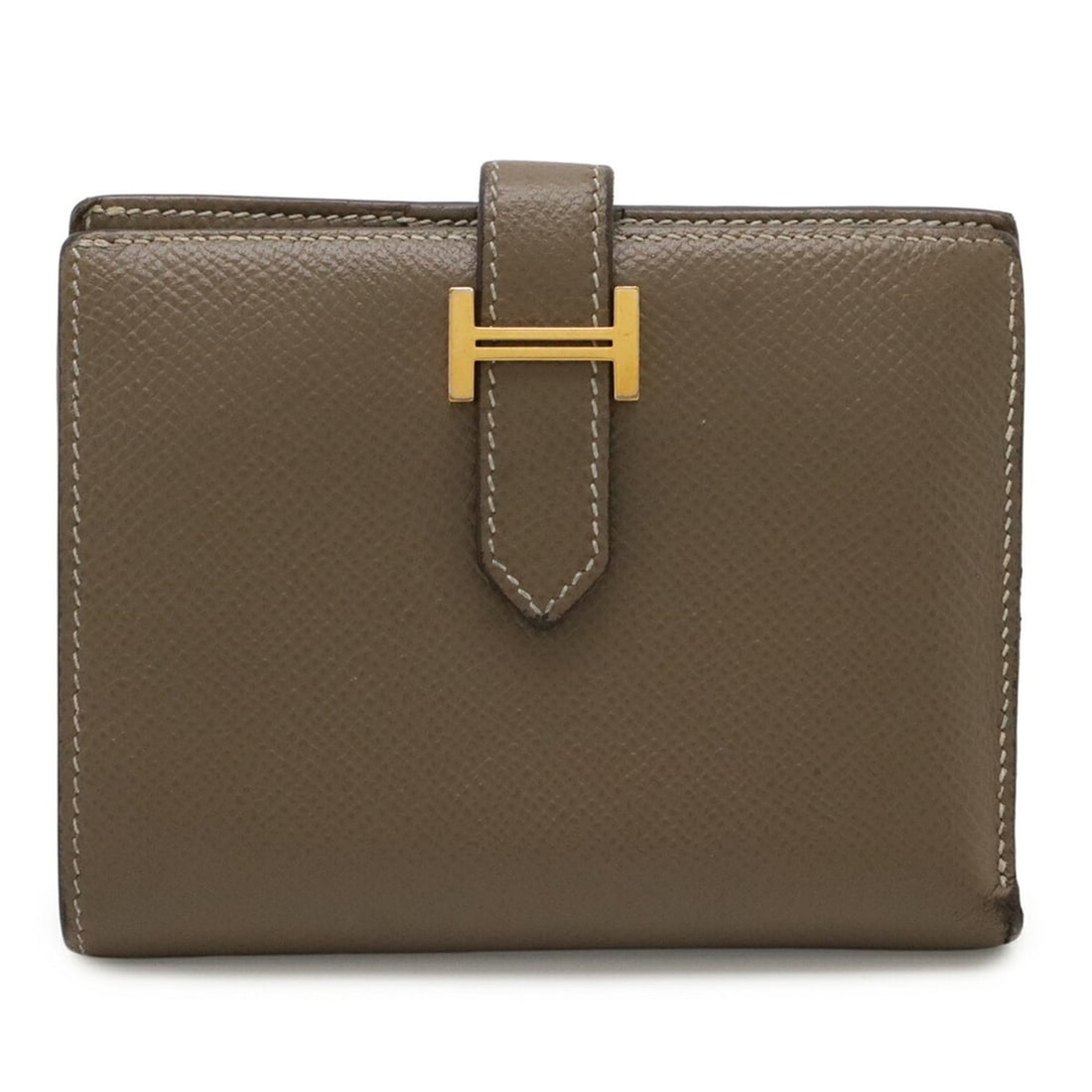 HERMES Bearn Compact Bi-fold Wallet, Veau Epsom Leather, Etoupe Greige, D Stamp: --- Catalog ---Category: SizeSize (HxWxD): 9.5cm x 12cm / 3.74'' x 4.72''Category: DesignType: Wallet (bi-fold)Color: Etoupe grayGender: Men,WomenMaterial: Epsom leather Category: GeneralBrand: Hermes