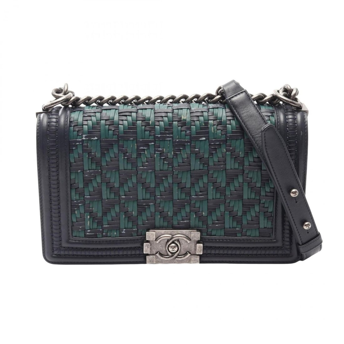 Chanel Boy Woven Shoulder Bag/Handbag, Leather, Women's, Navy/Green, A67086: --- Catalog ---Category: SizeSize (HxWxD): 14.5cm x 25cm x 7cm / 5.7'' x 9.84'' x 2.75''Category: DesignType: Handbag, Shoulder bagColor: Green, NavyGender: WomenMaterial: Leather Category: GeneralMPN