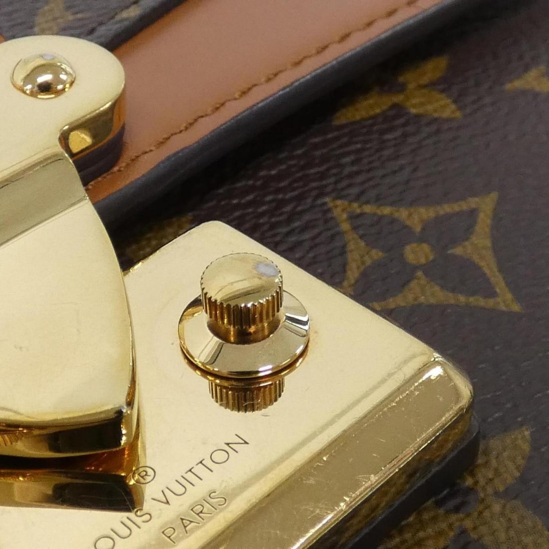 Cartier 2C Charm - 4