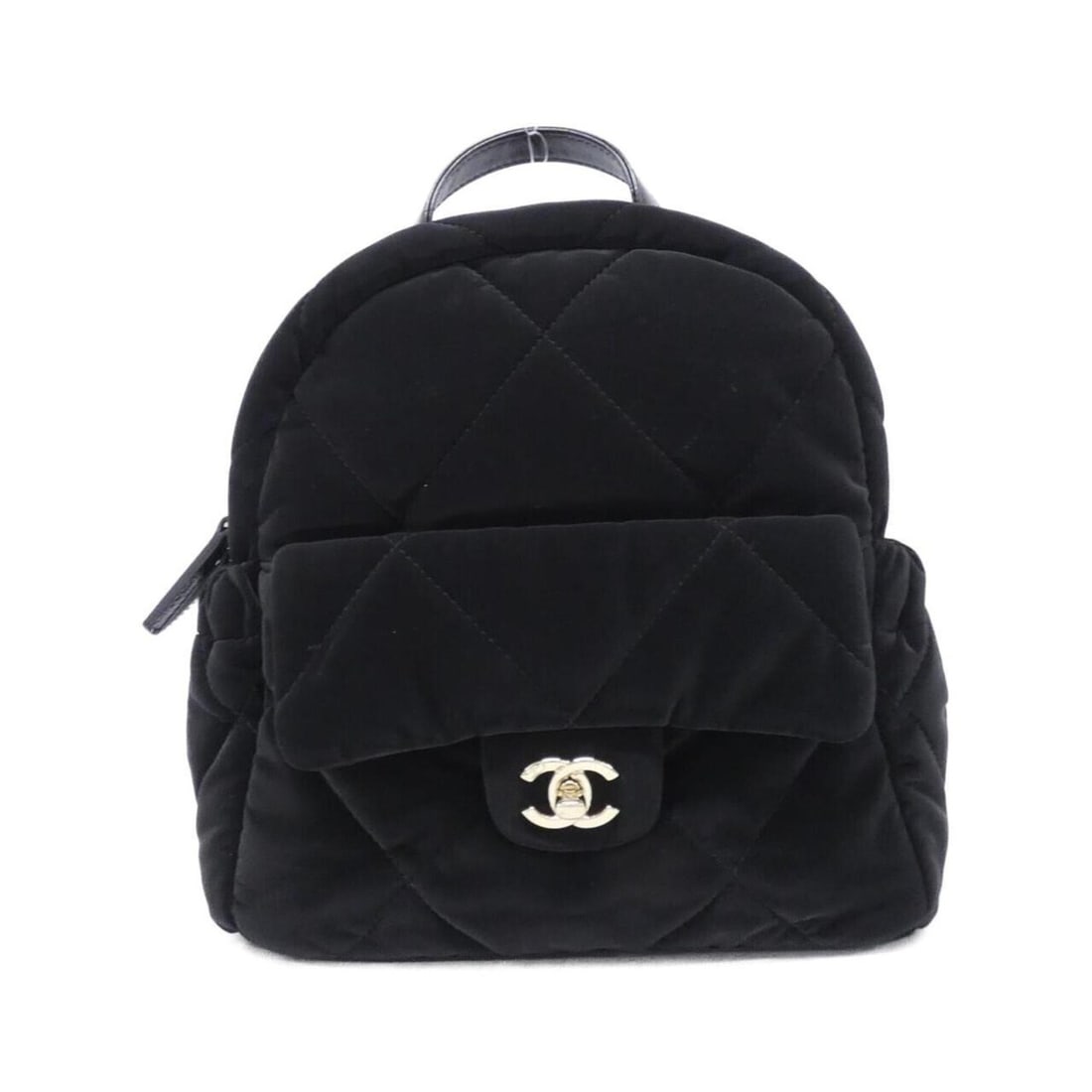 Chanel AS5679 Backpack: --- Catalog ---Category: SizeSize (HxWxD): 24cm x 24cm x 8cm / 9.44'' x 9.44'' x 3.14''Category: DesignType: BackpackColor: BlackGender: WomenMaterial: Velvet , Nylon Category: GeneralMPN: AS5679Brand