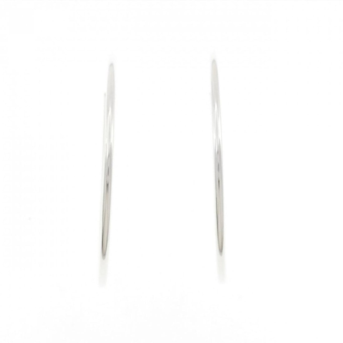 Tiffany & Co. 925 Earrings: --- Catalog ---Category: SizeSize (HxWxD): 50.30mm x 1.90mm / 1.98'' x 0.07''Category: DesignType: Ring earringsColor: SilverGender: WomenMaterial: Silver 925Category: GeneralBrand: Tiffany--- Item