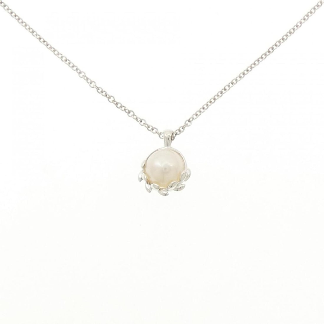 Tiffany Olive Leaf Necklace: --- Catalog ---Category: SizePendant Size: 10.5mm x 8.2mm / 0.41'' x 0.32''Neck Circumference: 41 cm / 16.14''Category: DesignColor: SilverGender: WomenMaterial: Silver 925Pendant Type: PendantNecklac