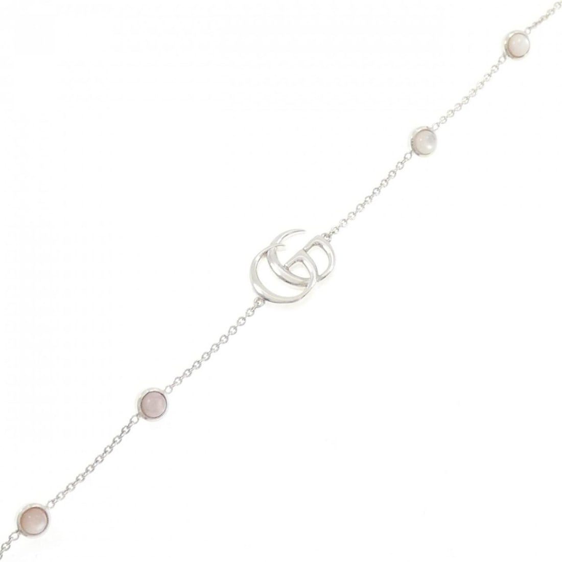 Gucci Double G Bracelet: --- Catalog ---Category: SizeLength: 19cm - 21cm / 7.48'' - 8.26''Category: DesignType: Charm braceletColor: SilverStone: Mother of pearlGender: WomenMaterial: Silver 925Category: GeneralBrand: Gucci-