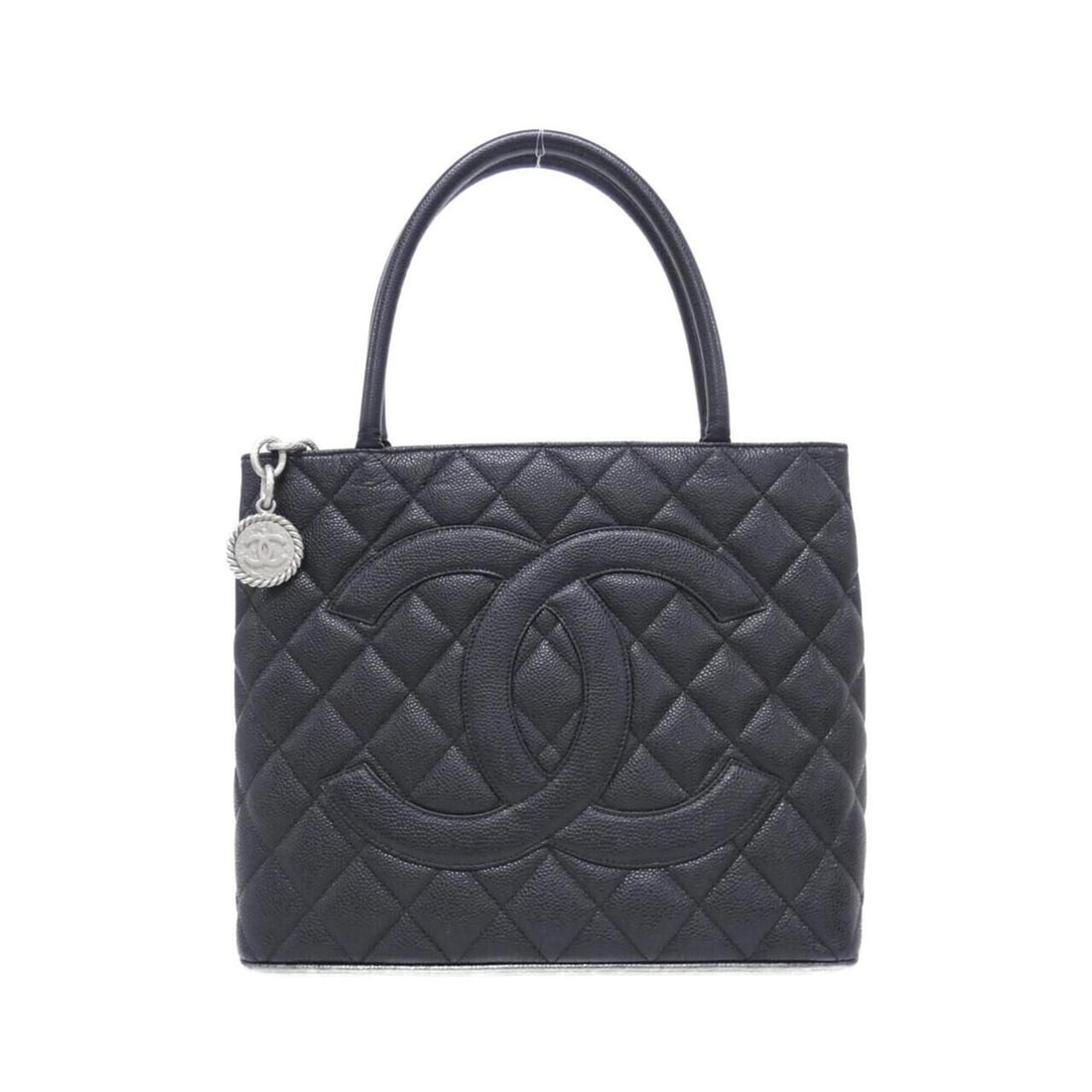 Chanel 1804 handbag: --- Catalog ---Category: SizeSize (HxWxD): 25cm x 30cm x 14cm / 9.84'' x 11.81'' x 5.51''Category: DesignType: HandbagColor: BlackGender: WomenMaterial: Grained Calfskin Category: GeneralMPN: 1804Bran