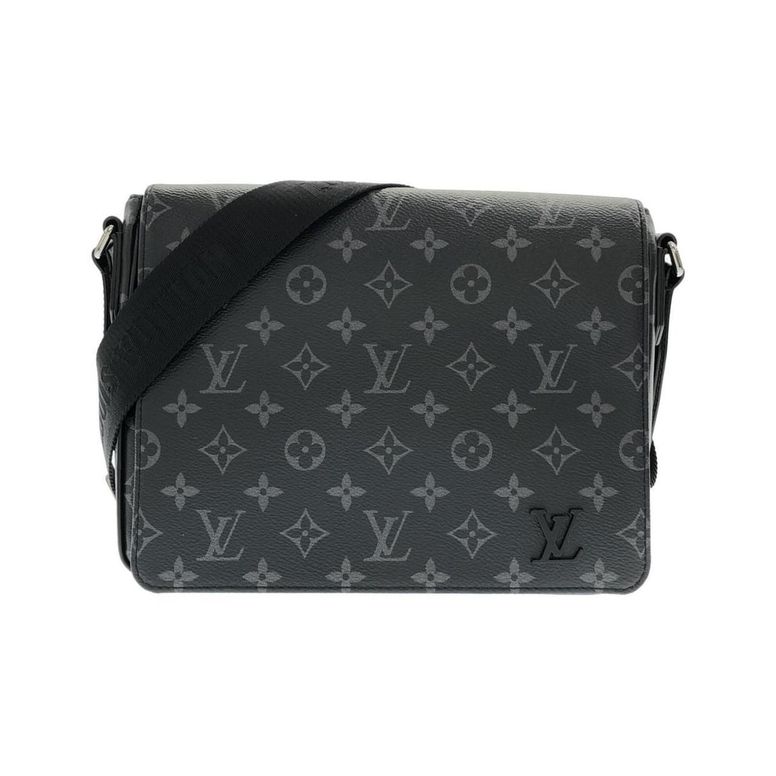 Louis Vuitton Monogram Eclipse District PM M46255 Shoulder Bag: --- Catalog ---Category: SizeSize (HxWxD): 22cm x 26cm x 6.5cm / 8.66'' x 10.23'' x 2.55''Category: DesignType: Shoulder bagColor: BlackGender: MenMaterial: Coated canvas Hardware Color: SilverCategor