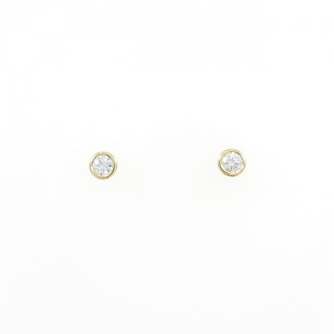 Tiffany & Co. By the Yard Earrings: --- Catalog ---Category: DesignType: Stud earringsGender: WomenMaterial: Yellow gold (18K)Category: GeneralBrand: Tiffany--- Item List ---Section: ConditionRanking: Rank A Used - A few traces of usage