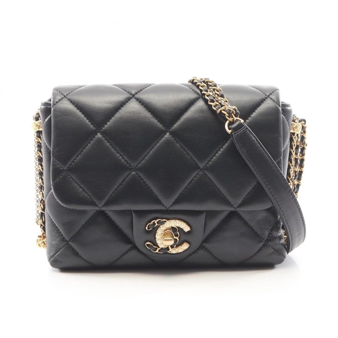 Chanel Matelassé Small Flap Chain Shoulder Bag/Handbag, Lambskin Leather, Women's, Black: --- Catalog ---Category: SizeSize (HxWxD): 15cm x 19cm x 5cm / 5.9'' x 7.48'' x 1.96''Category: DesignType: Handbag, Shoulder bagColor: BlackGender: WomenMaterial: Leather Leather/Fur Type: LambskinCa