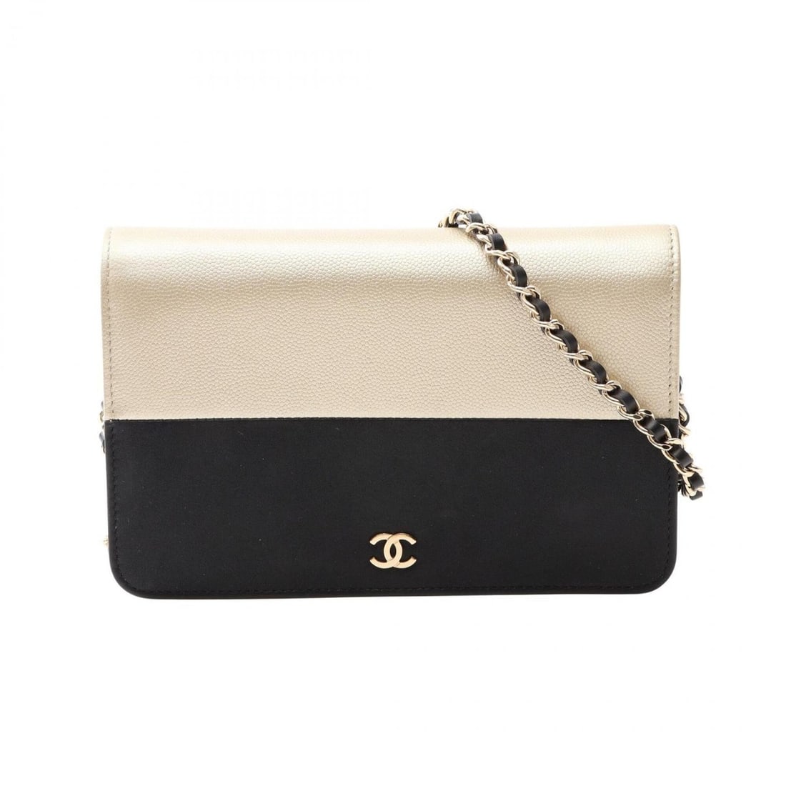 Chanel Matelassé Bicolor Shoulder Bag/Handbag, Leather, Caviar Skin (Grained Calf), Women's,: --- Catalog ---Category: SizeSize (HxWxD): 12cm x 19cm x 3.5cm / 4.72'' x 7.48'' x 1.37''Category: DesignType: Handbag, Shoulder bagColor: BlackGender: WomenMaterial: Leather , Grained Calfskin Catego
