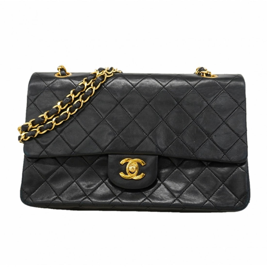 Chanel Matelassé Shoulder Bag, Double Flap, Chain, Lambskin, Black, Women's: --- Catalog ---Category: SizeSize (HxWxD): 15.5cm x 25cm x 6.5cm / 6.1'' x 9.84'' x 2.55''Category: DesignType: Shoulder bagColor: BlackGender: WomenMaterial: Leather Hardware Color: GoldLeather/Fur T