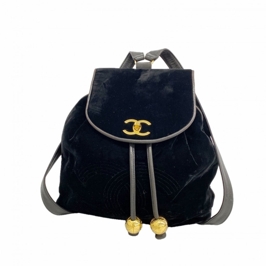 Chanel Backpack/Daypack, Velour, Black, Women's: --- Catalog ---Category: SizeSize (HxWxD): 31cm x 31cm x 10.5cm / 12.2'' x 12.2'' x 4.13''Category: DesignType: BackpackColor: BlackGender: WomenHardware Color: GoldCategory: GeneralBrand: Chanel--- I