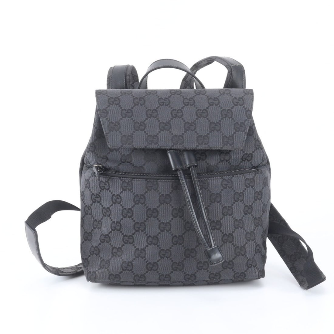 Excellent condition Gucci GG canvas 0030242 leather backpack/handbag with control card, black, for: --- Catalog ---Category: SizeSize (HxWxD): 24cm x 21cm x 6cm / 9.44'' x 8.26'' x 2.36''Strap Length: 75cm / 29.52''Handle Length: 21cm / 8.26''Category: DesignType: Backpack, HandbagColor: BlackGender
