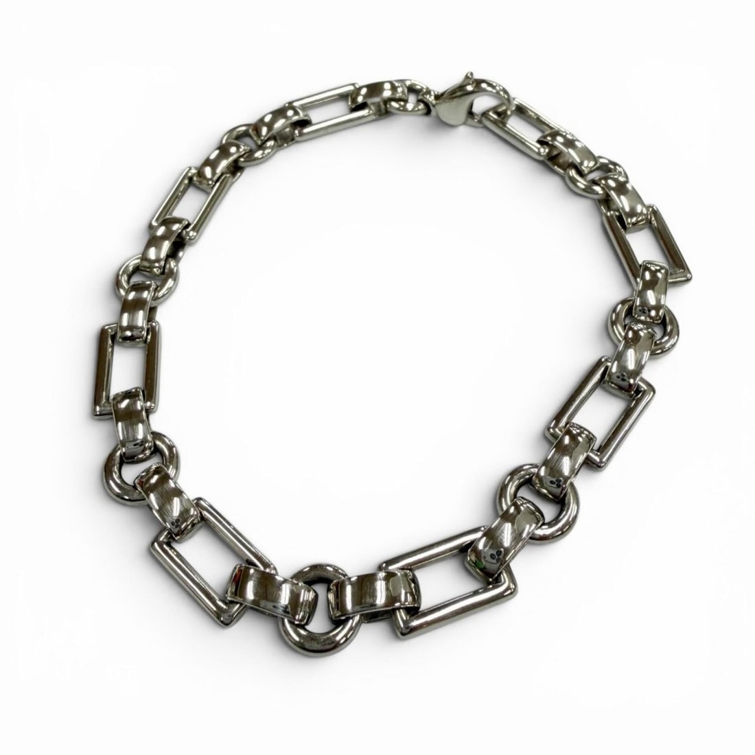 TIFFANY&Co. Tiffany Vintage Lettering 925 Chain Bracelet, Made in Italy, Weight 21.8g, Men's &: --- Catalog ---Category: SizeLength: 20cm / 7.87''Category: DesignType: Charm braceletColor: SilverGender: Men,WomenMaterial: Silver 925Category: GeneralBrand: TiffanyCountry of Origin: Italy--- Item 
