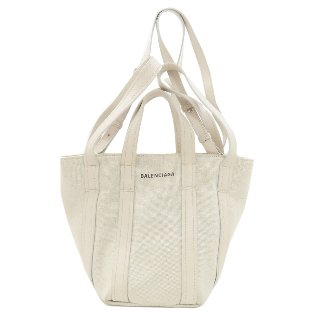 Balenciaga 672793 Everyday XS North-South 2-Way Shoulder Bag, Canvas, Women's BALENCIAGA: --- Catalog ---Category: SizeSize (HxWxD): 20cm x 29cm x 19cm / 7.87'' x 11.41'' x 7.48''Strap Length: 79cm - 114cm / 31.1'' - 44.88''Handle Length: 21cm / 8.26''Category: DesignType: Shoulder bagColo