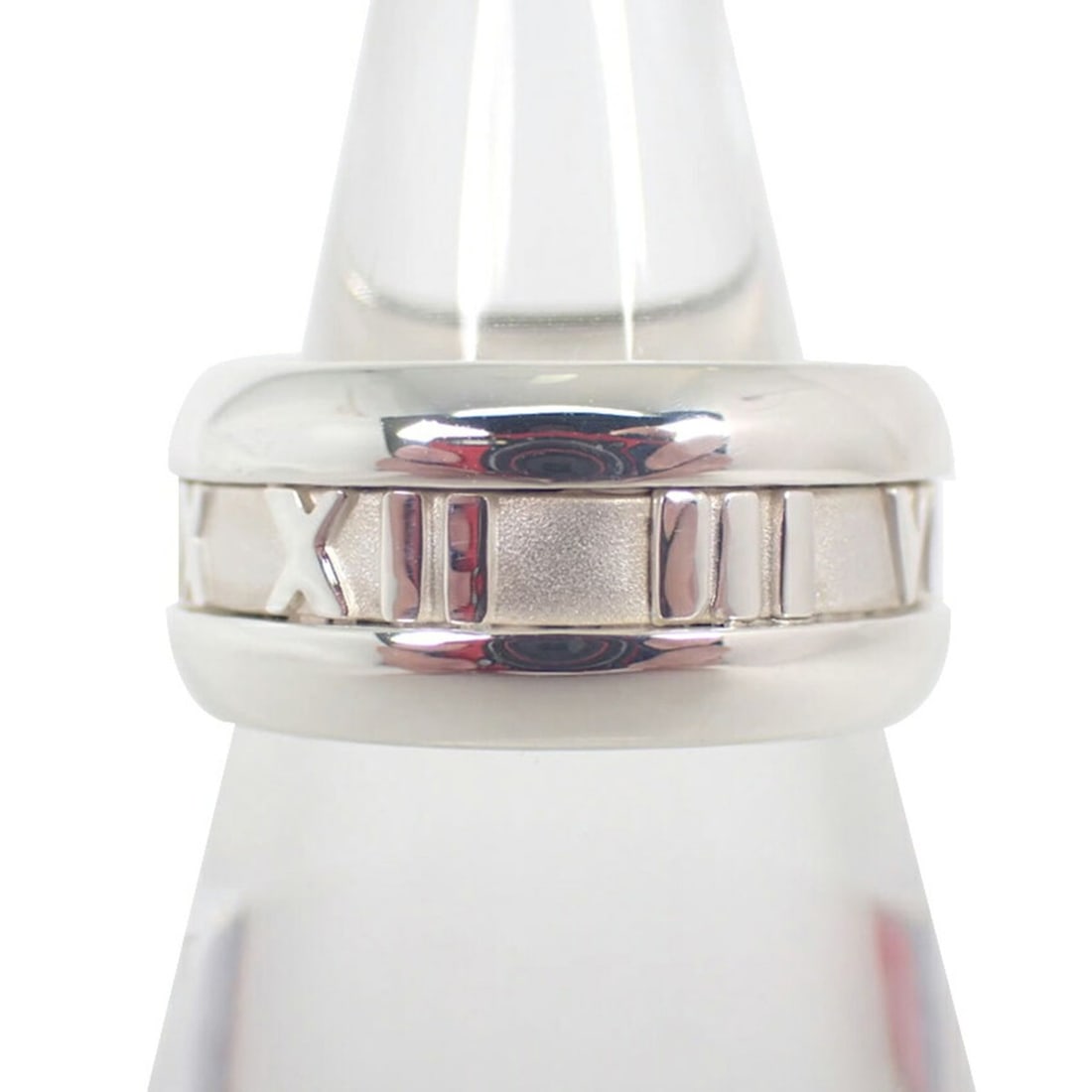 TIFFANY & Co. 925 Atlas Ring, Size 13: --- Catalog ---Category: SizeUS Size: 6.5Brand Size: 53Category: DesignType: Band ringGender: WomenMaterial: Sterling silver 925Category: GeneralBrand: Tiffany--- Item List ---Section: ConditionRankin