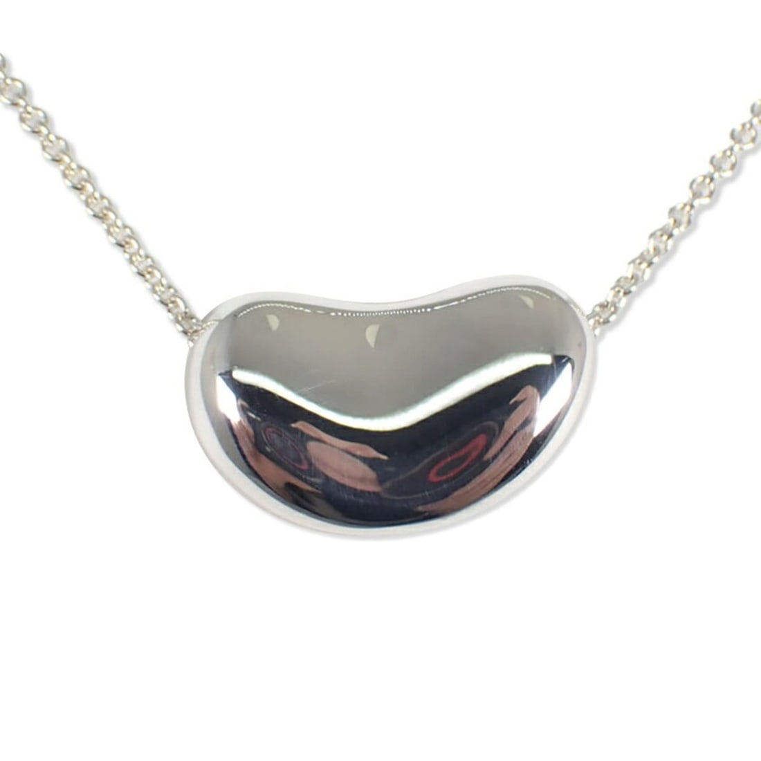 TIFFANY & Co. 925 Bean Pendant Necklace: --- Catalog ---Category: SizePendant Size: 13.1mm x 20.7mm / 0.51'' x 0.81''Neck Circumference: 41.5 cm / 16.33''Category: DesignGender: WomenMaterial: Sterling silver 925Necklace Type: Pendant