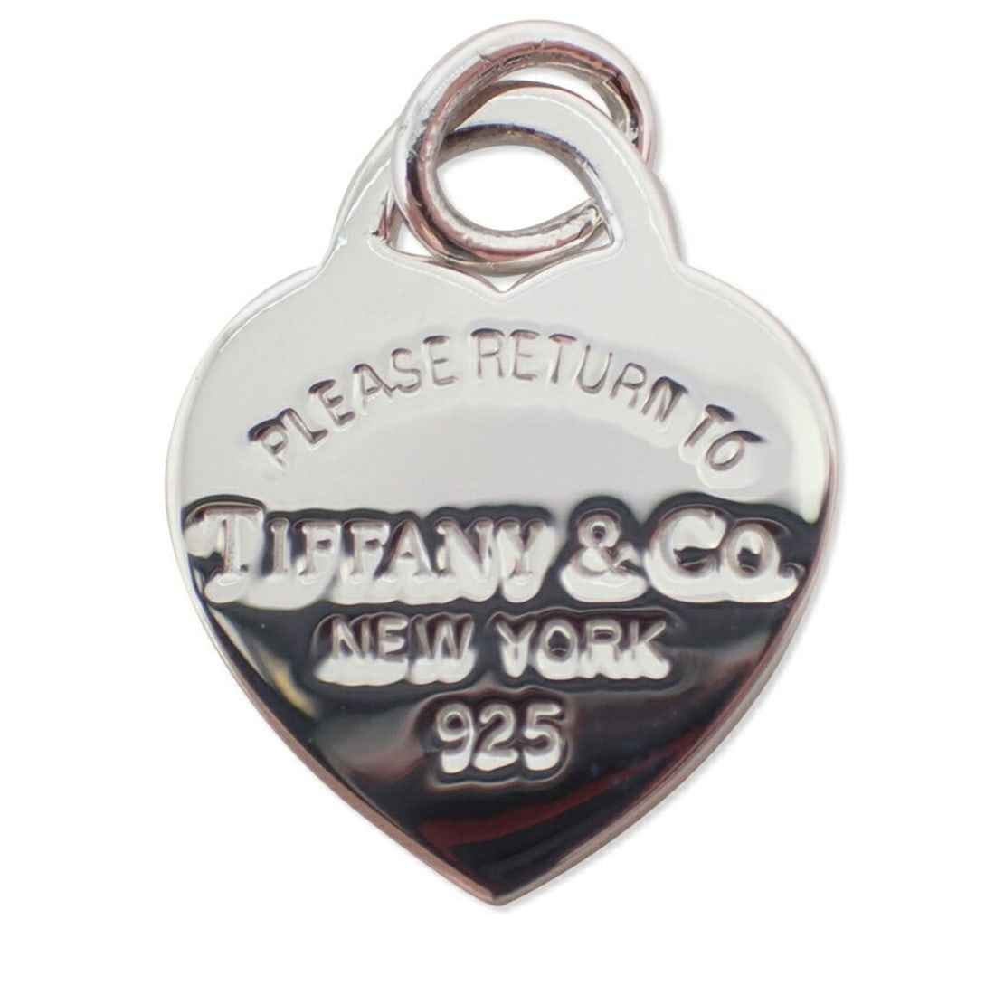TIFFANY & Co. 925 Return to Tiffany Heart Pendant Top: --- Catalog ---Category: SizePendant Size: 19.5mm x 15.7mm / 0.76'' x 0.61''Category: DesignGender: WomenMaterial: Sterling silver 925Necklace Type: PendantCategory: GeneralBrand: Tiffany--- Item