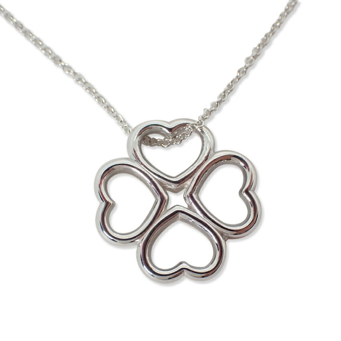 TIFFANY & Co. 925 Loving Heart Clover Pendant Necklace: --- Catalog ---Category: SizePendant Size: 18.2mm x 18.6mm / 0.71'' x 0.73''Neck Circumference: 42 cm / 16.53''Category: DesignGender: WomenMaterial: Sterling silver 925Necklace Type: Pendant