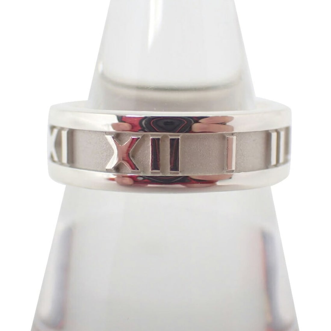 TIFFANY & Co. 925 Atlas Ring, Size 13: --- Catalog ---Category: SizeUS Size: 6.5Brand Size: 53Category: DesignType: Band ringGender: WomenMaterial: Sterling silver 925Category: GeneralBrand: Tiffany--- Item List ---Section: ConditionRankin