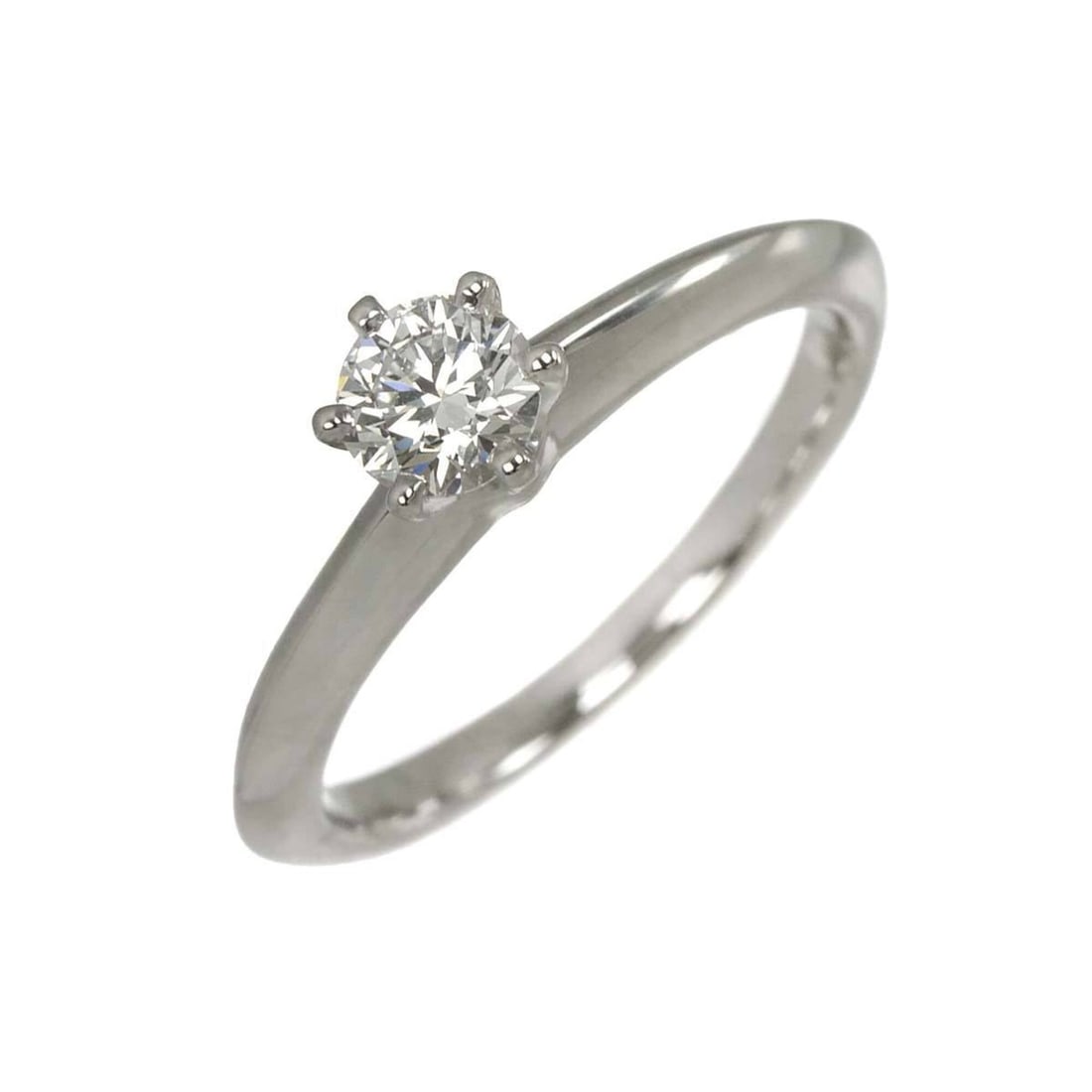 Tiffany & Co. Solitaire Ring with 0.31ct Diamond, Platinum (Pt): --- Catalog ---Category: SizeJP Size: 7US Size: 4Category: DesignType: Band ringGender: WomenMaterial: Platinum 950Category: GeneralBrand: Tiffany--- Item List ---Section: ConditionRanking: Rank SA Us