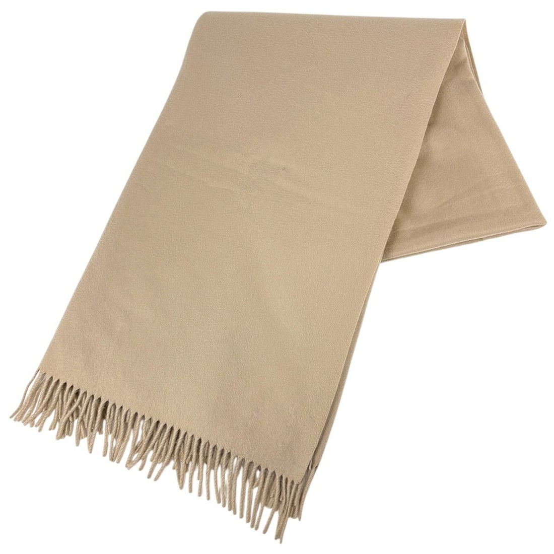 Hermes logo large fringed cashmere shawl in beige for women.: --- Catalog ---Category: SizeSize (LxW): 1.5m x 2.2m / 59.05'' x 86.61''Category: DesignType: StoleColor: BeigeGender: WomenMaterial: Cashmere 100%Category: GeneralBrand: Hermes--- Item List ---Sectio