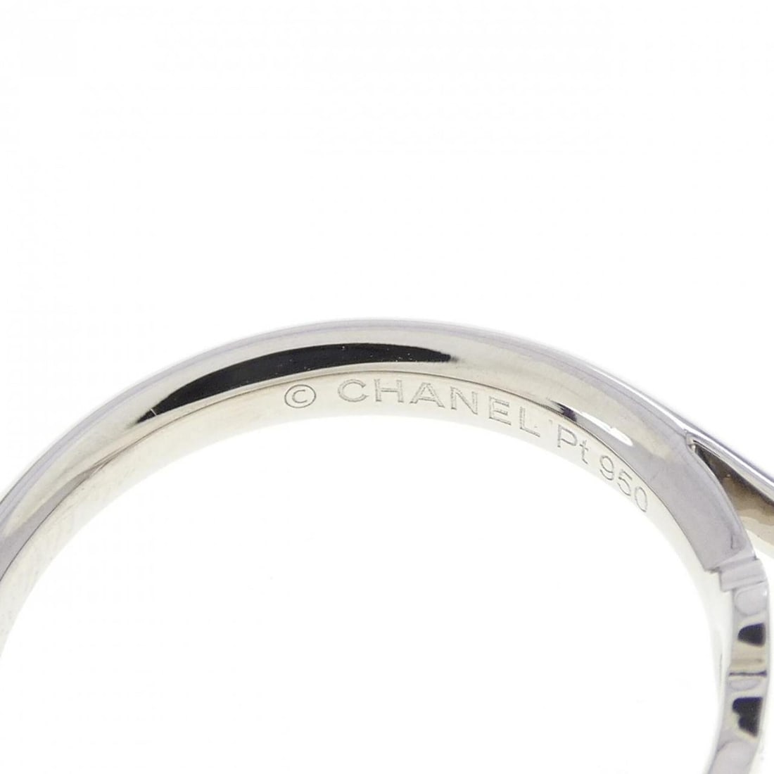 Chanel Camellia Ring 0.25CT E VVS1 3EXT - 4