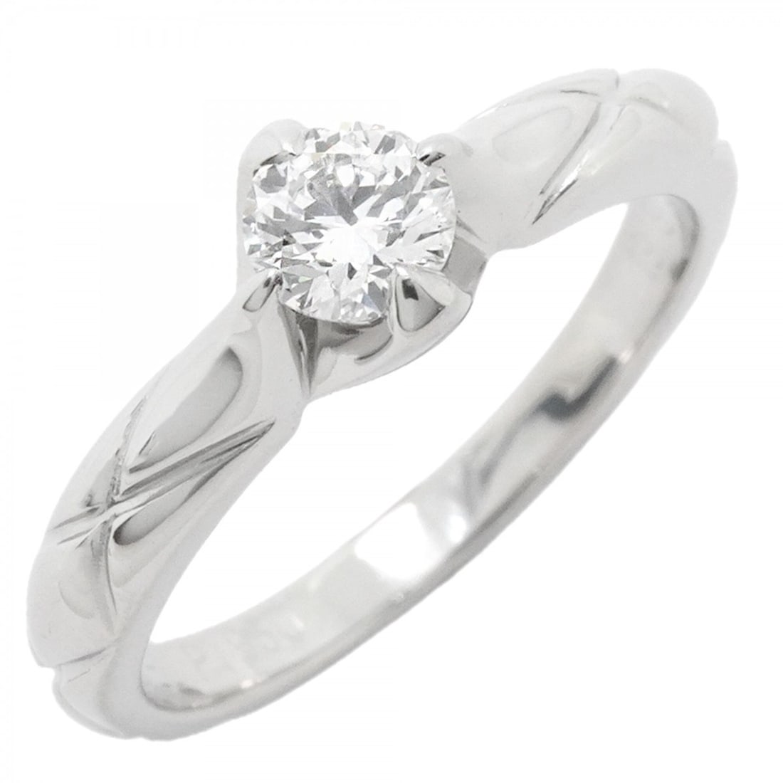 Chanel Matelassé Ring, 1PD (Pt950) Platinum Diamond, Size 49, Women's: --- Catalog ---Category: SizeUS Size: 5Brand Size: 49Category: DesignType: Band ringStone: DiamondGender: WomenMaterial: Platinum 950Category: GeneralBrand: Chanel--- Item List ---Section: ConditionRa