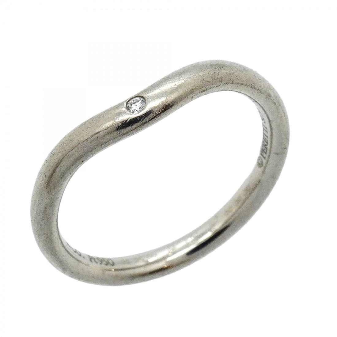 Tiffany & Co. Curved Band Ring, 1PD (One Diamond), Pt950 Platinum, Size 7.5, Women's: --- Catalog ---Category: SizeJP Size: 7.5US Size: 4Category: DesignType: Band ringStone: DiamondGender: WomenMaterial: Platinum 950Category: GeneralBrand: Tiffany--- Item List ---Section: ConditionRan